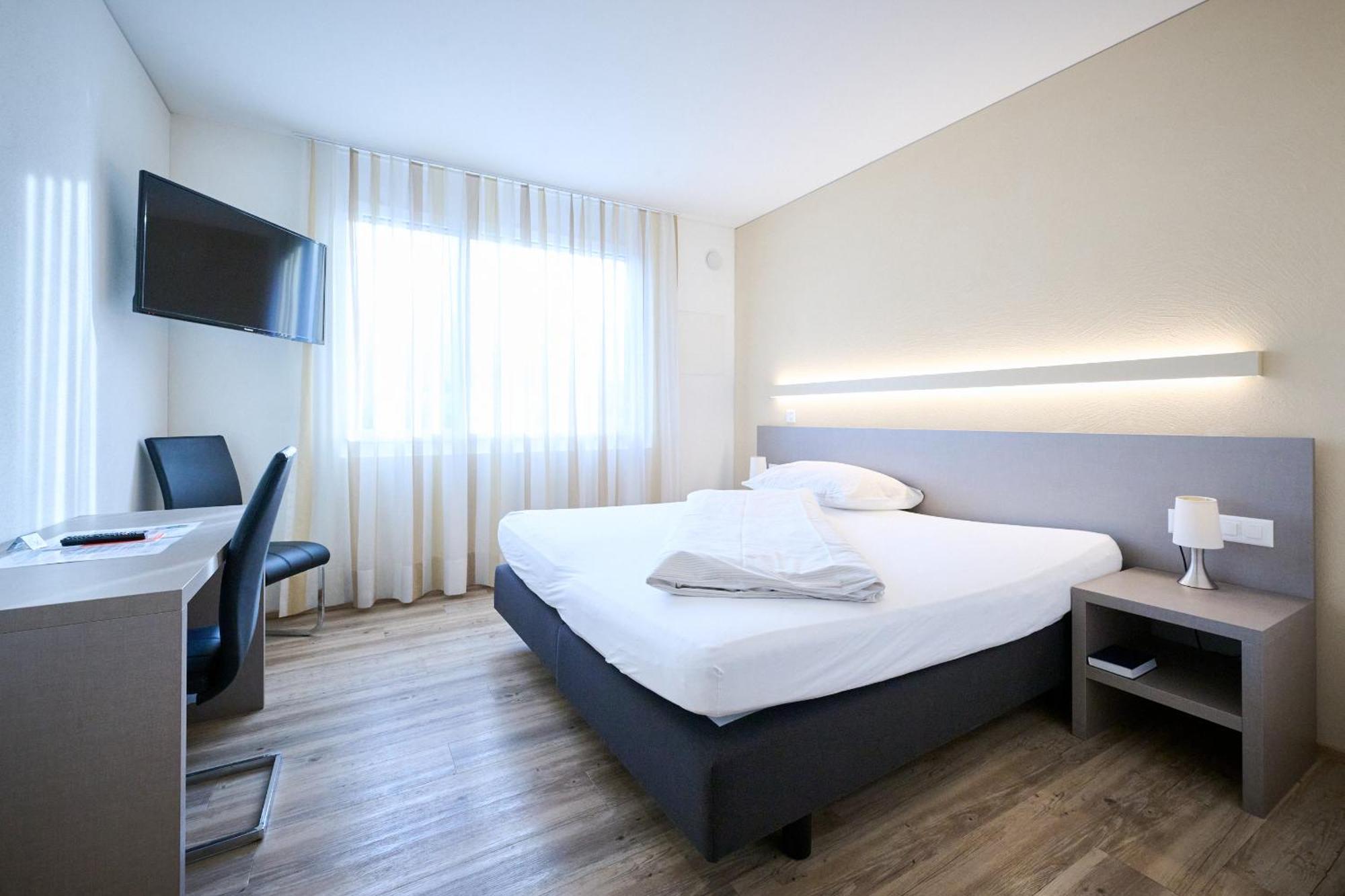 Hotel Am Kreisel Self-Check-In By Smart Hotels Lachen Buitenkant foto