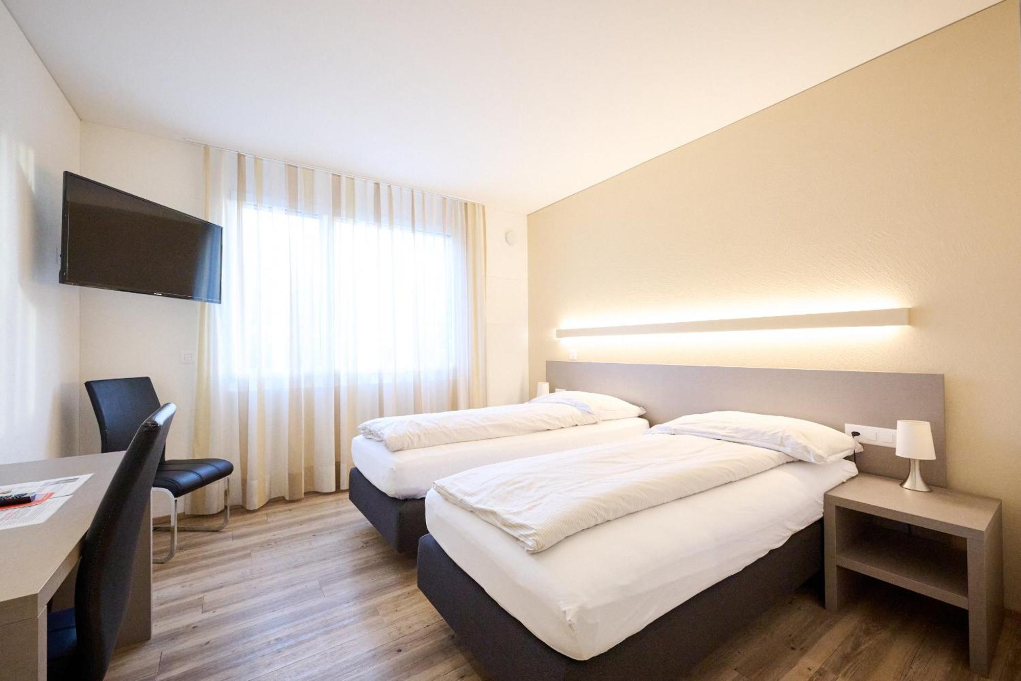 Hotel Am Kreisel Self-Check-In By Smart Hotels Lachen Buitenkant foto