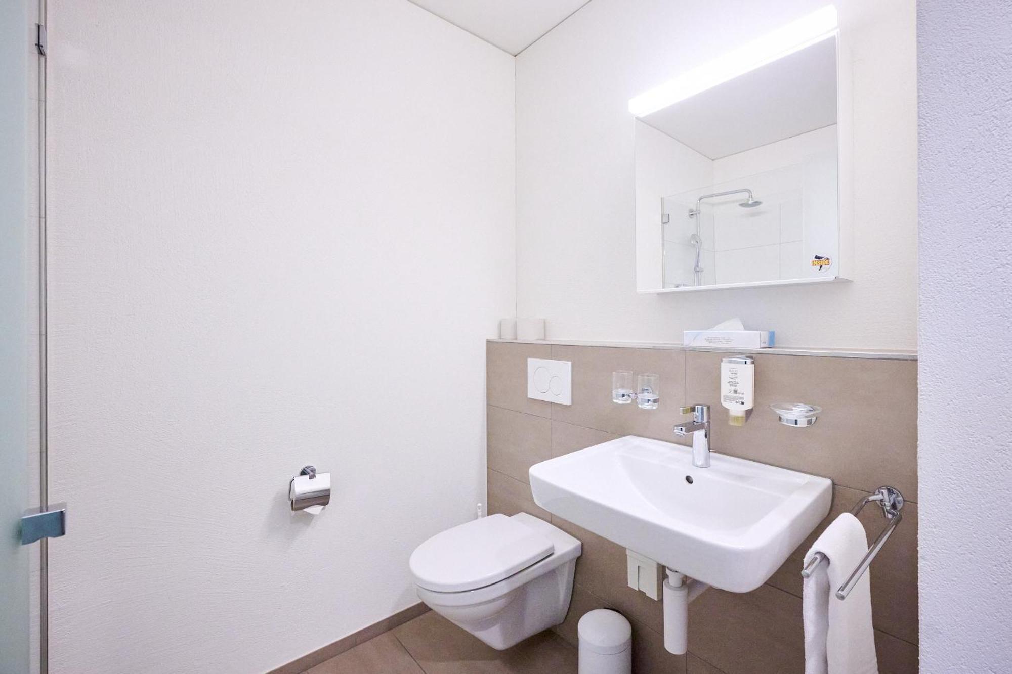 Hotel Am Kreisel Self-Check-In By Smart Hotels Lachen Buitenkant foto